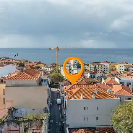 With Stunning Harbor View And Air Conditioning Unit Funchal (Madeira)