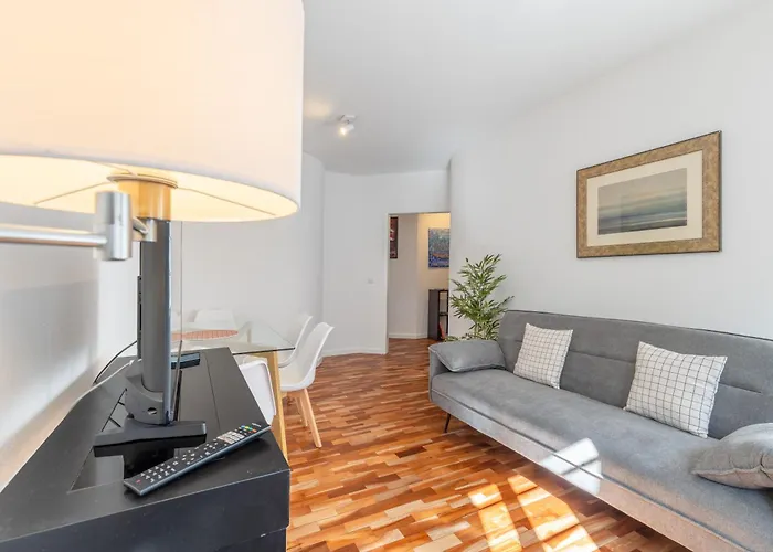 Pad With Harbor Views & Cool Aircon Bliss Appartamento Funchal (Madeira)